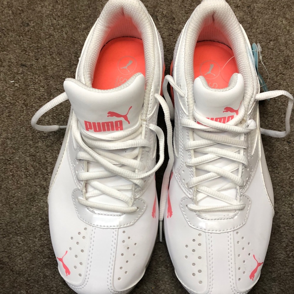 Puma Sneakers